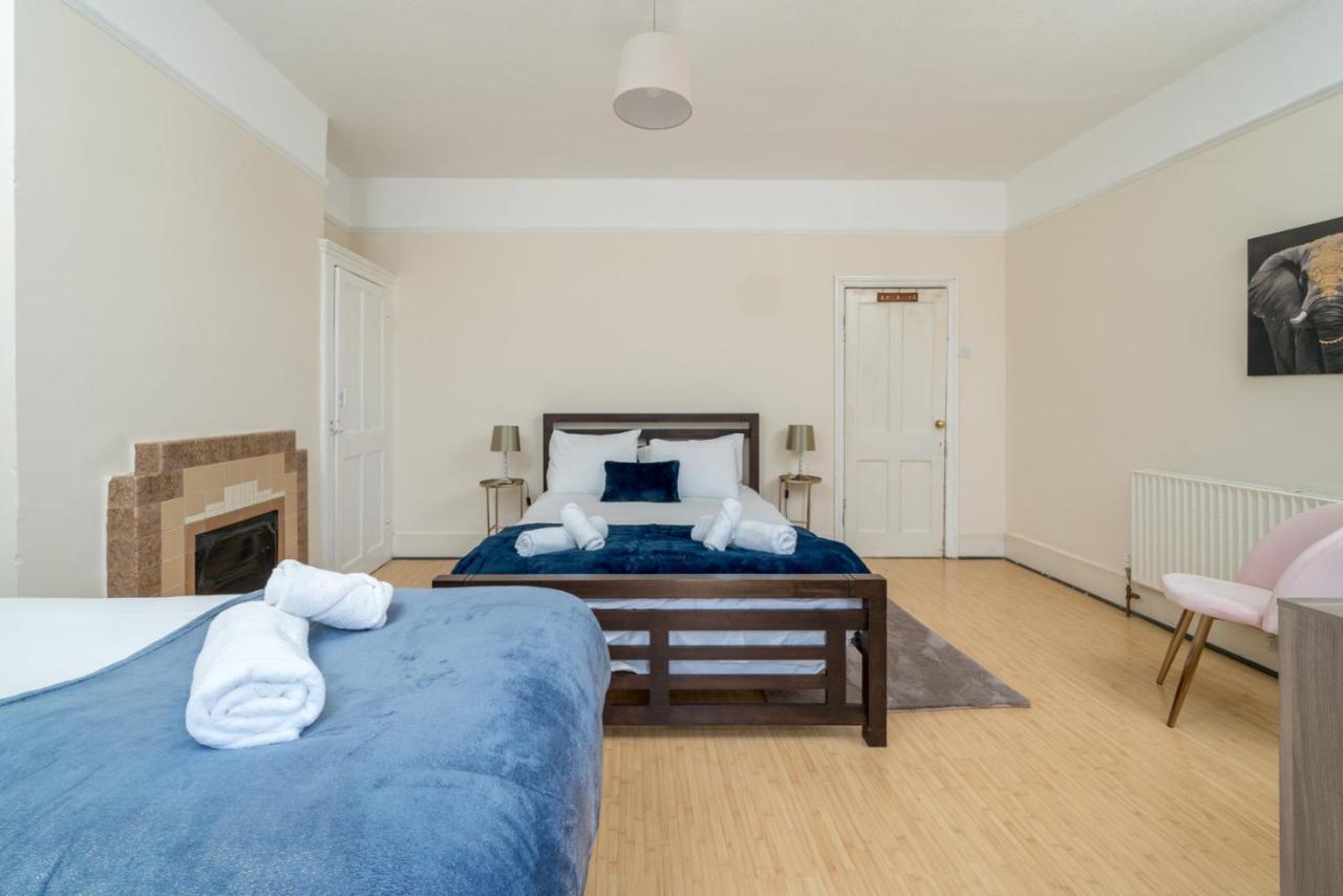 Homely 4-Bedroom Home With 2 Baths & Free Parking London Kültér fotó